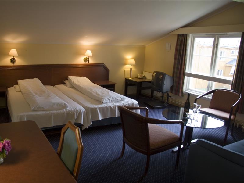 דומבס Dovrefjell Hotel מראה חיצוני תמונה