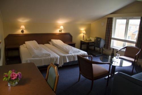 דומבס Dovrefjell Hotel מראה חיצוני תמונה