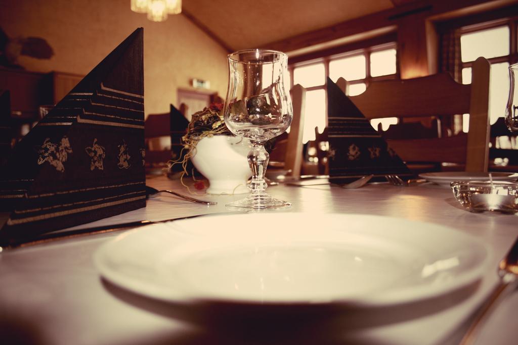 דומבס Dovrefjell Hotel מראה חיצוני תמונה